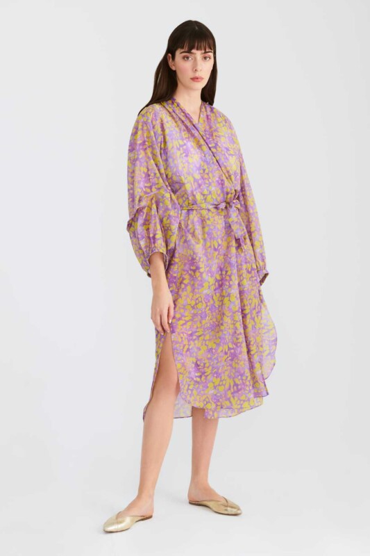 Belden Bağlamalı Renkli Desenli Kimono Standart Renk - Roman