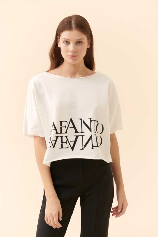 Geniş Yakalı Fafanto Yazı Baskılı Crop Sweatshirt Ekru - Roman