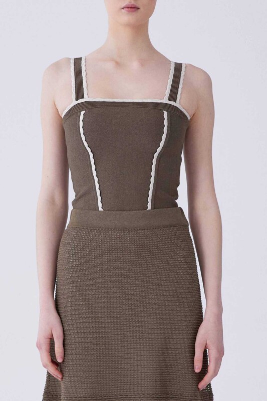 Haki Crop Triko Haki - Roman