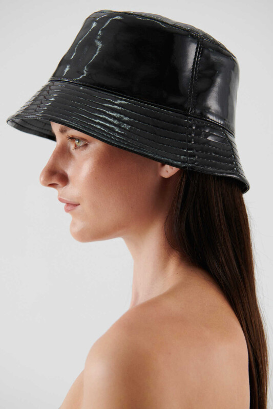 Patent Leather Hat Black - Roman (1)