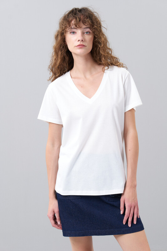 Basic V Yaka T-shirt Beyaz - Roman