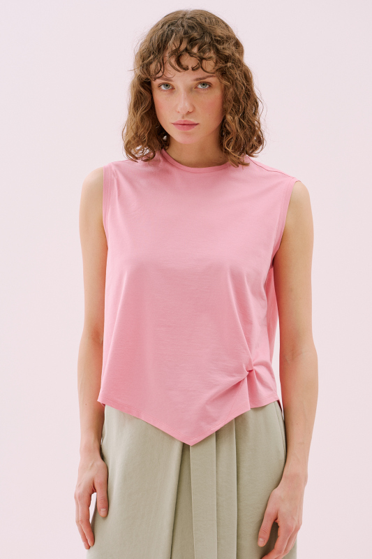 Asimetrik Kesim Kolsuz T-shirt Pembe 