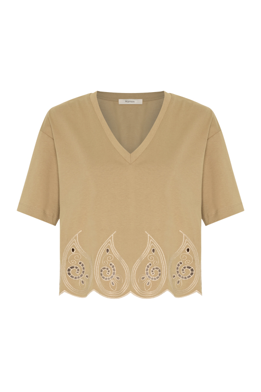 V Yaka Embrode Nakışlı T-shirt Kahve - 4