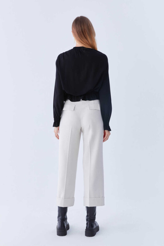 Wide Cut Pocket Trousers Bone - Roman (1)