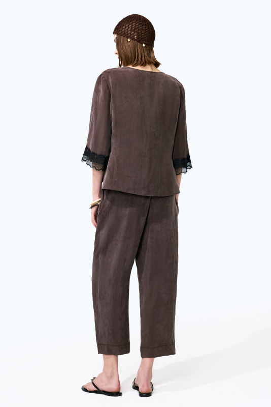 V Yaka Dantel Detaylı Turvakar Kollu Bluz Kahve - Roman (1)