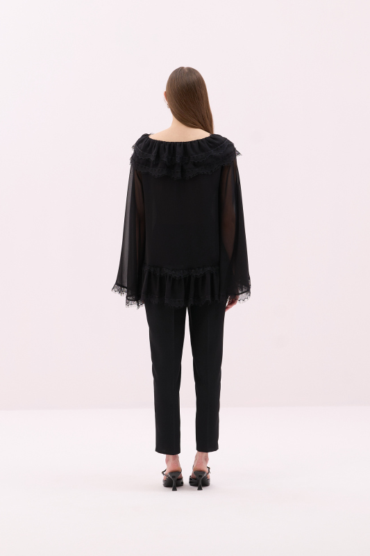 V Yaka Dantel ve Fırfır Detaylı İspanyol Kol Tunik Siyah - Roman (1)