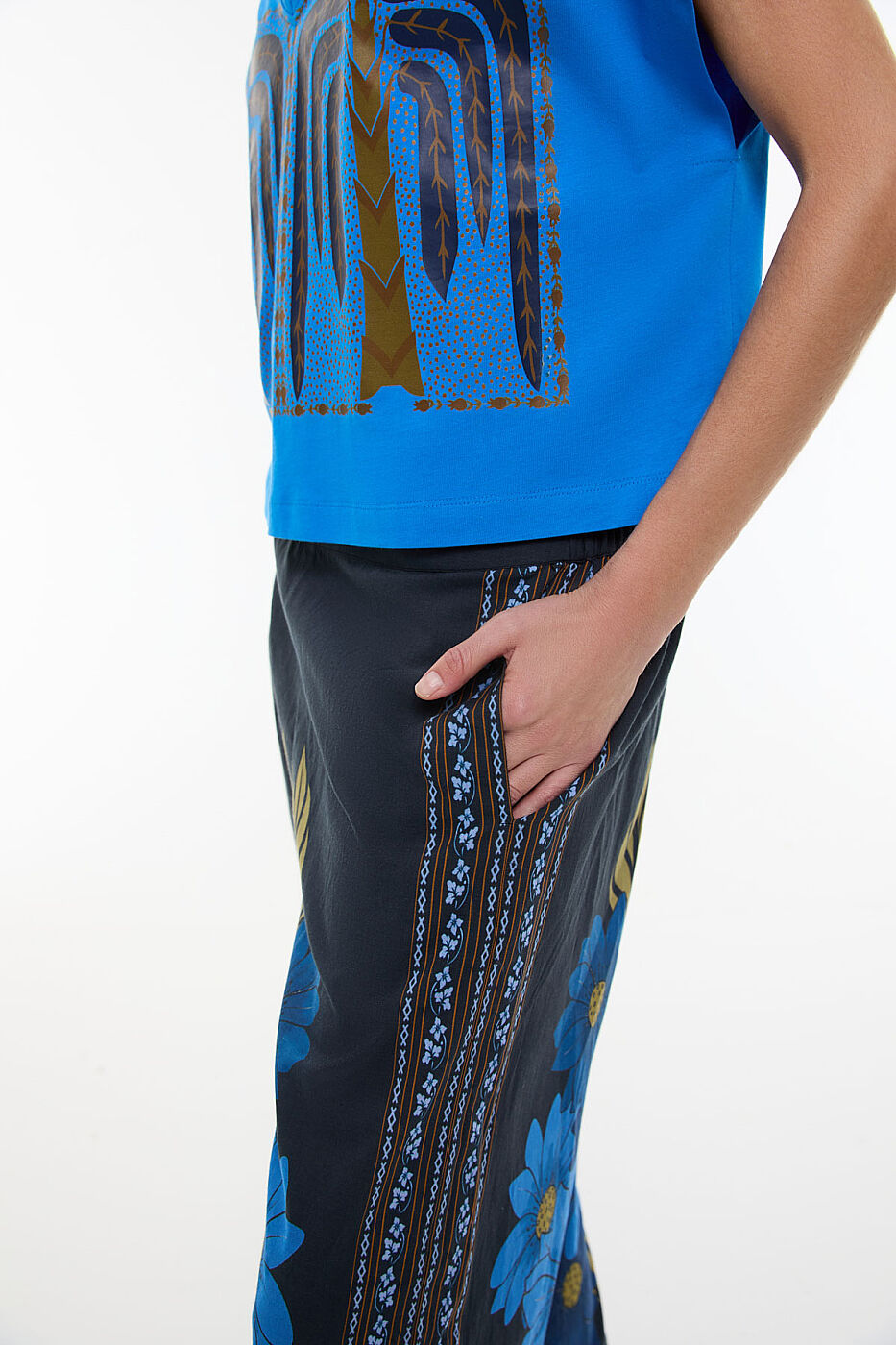 V Yaka Düşük Omuzlu T-shirt Turkuaz - 4