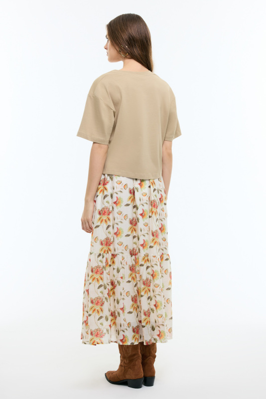 V Yaka Embrode Nakışlı T-shirt Kahve - Roman (1)