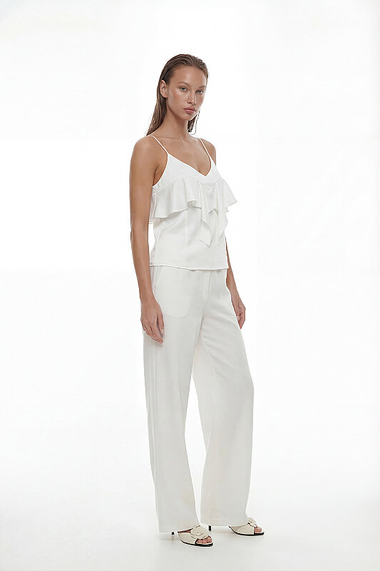 V Yaka İnce Askılı Volan Detaylı Bluz Beyaz - 3