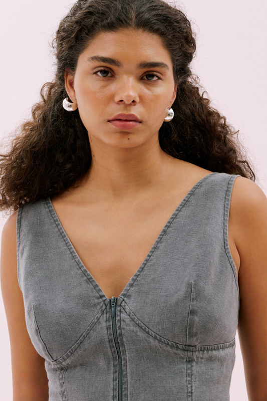 V Yaka Önü Fermuarlı Arkası Gipeli Bluz Antrasit - 4