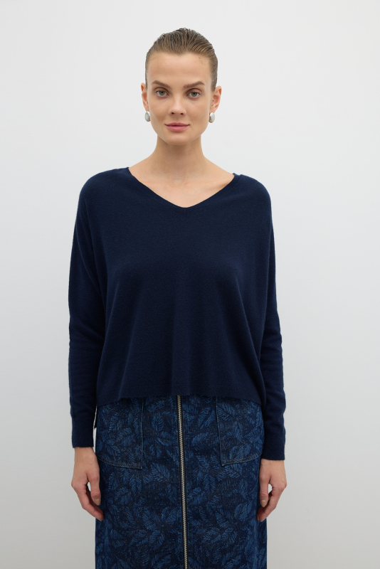 V Yaka Triko Lacivert - 1