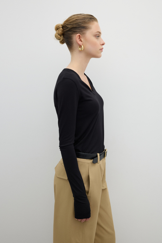 V Yaka Uzun Kol Basic T-shirt Siyah - 1