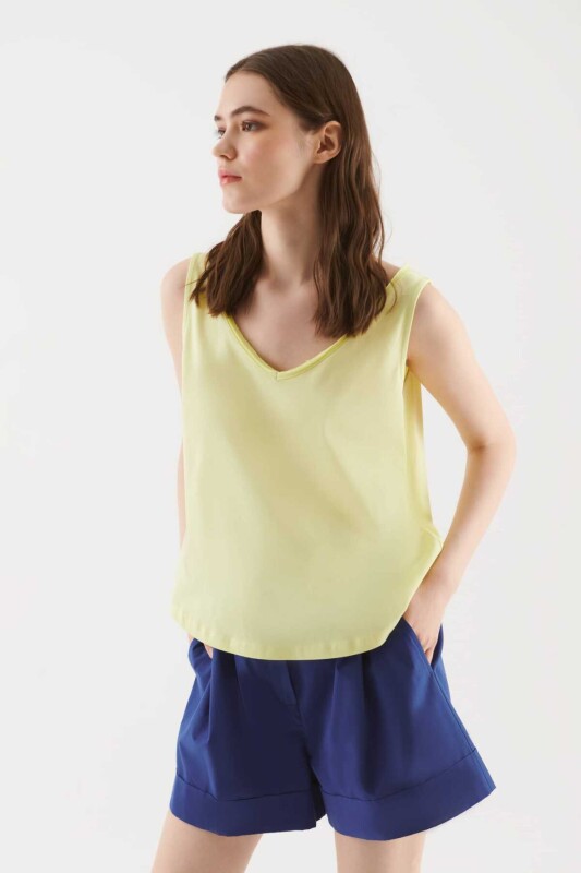  V Yakalı Kadın Atlet Sarı - 4