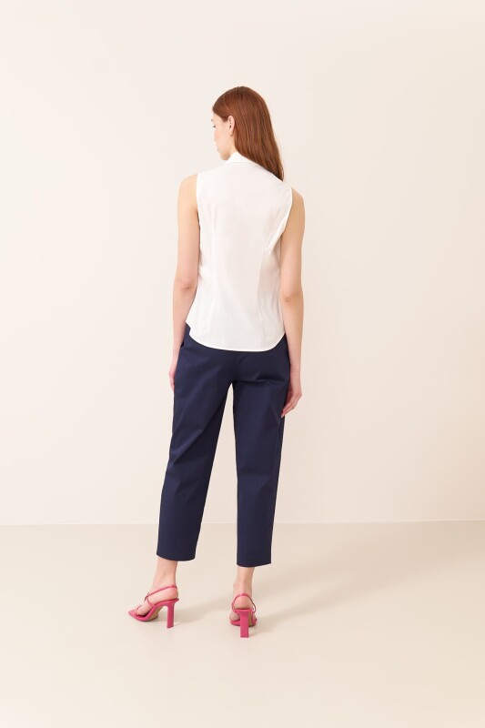 Kolsuz Gömlek Ekru - Roman (1)