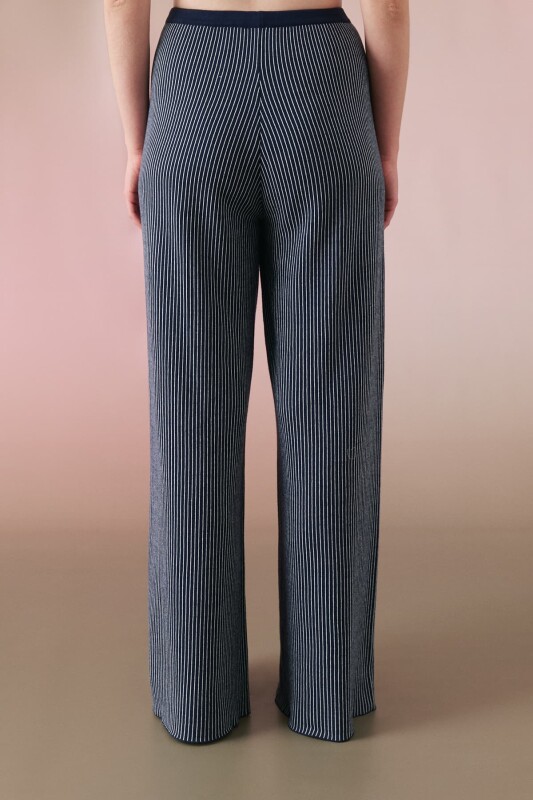 Çizgi Desenli Boru Paça Pantolon Lacivert - Beyaz - Roman (1)