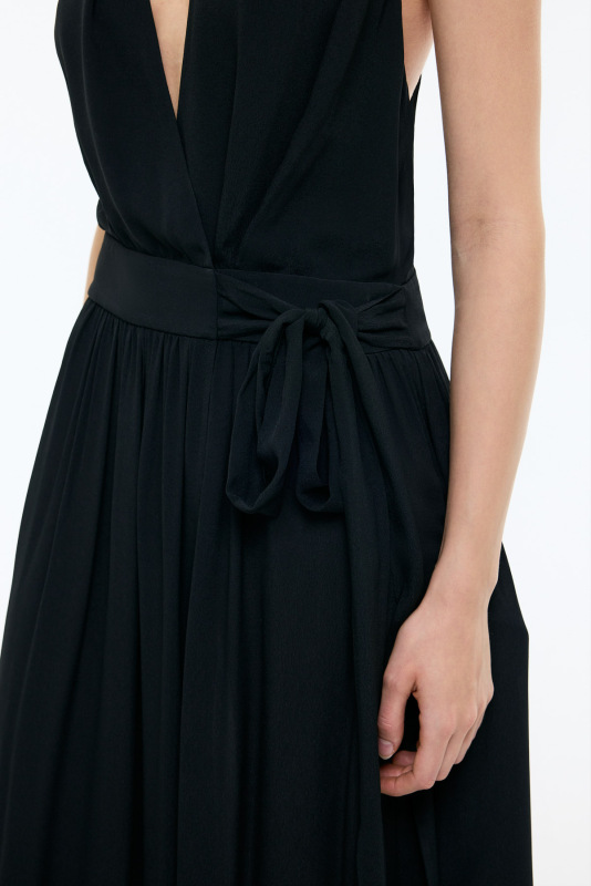 Boyundan Geçmeli Sırt Dekolteli Kruvaze Midi Boy Elbise Siyah - 5