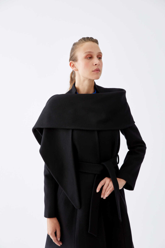 Asymmetrical Womens Coat with Collar Detail Black - 3