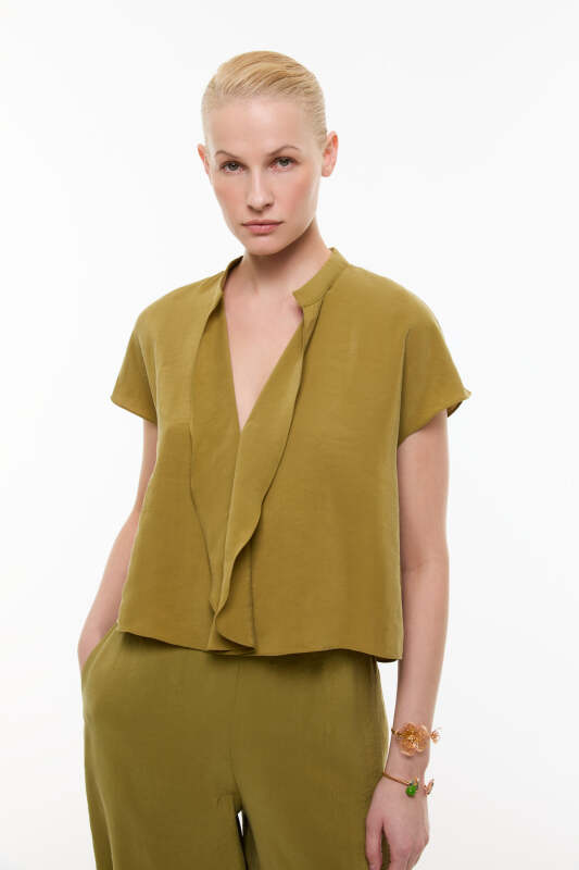Yaka Detaylı Düşük Omuz Bluz Olive - Roman