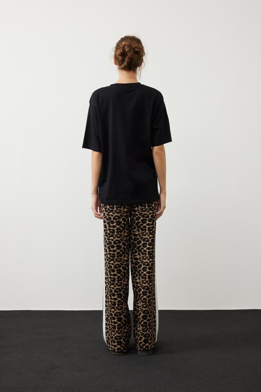 Yakası Gofreli Kısa Kol T-shirt Siyah - Roman (1)