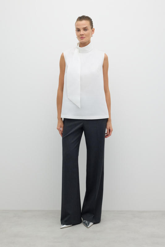 Yakası Fular Detaylı Kolsuz Poplin Bluz Beyaz - 4