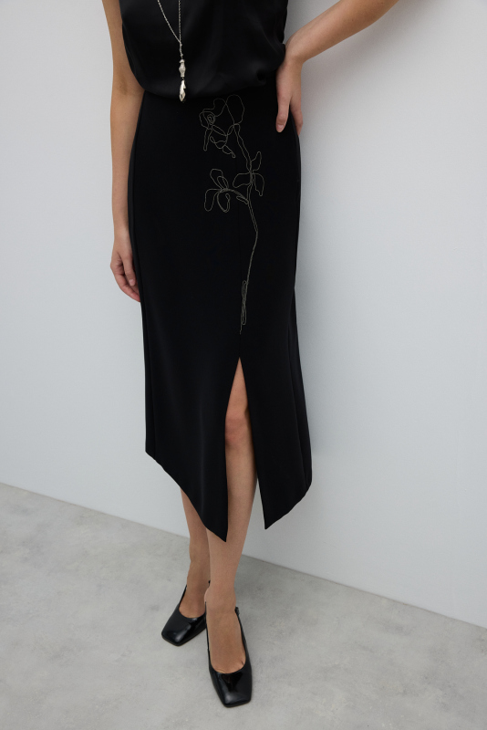 Zincir İşlemeli Yırtmaçlı Midi Boy Etek Siyah - 3